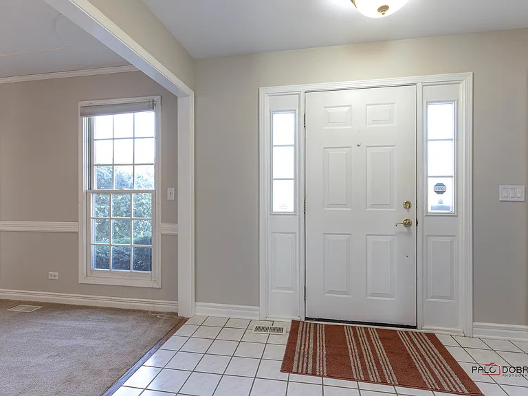 1214 Shoreline Dr — Photo 4