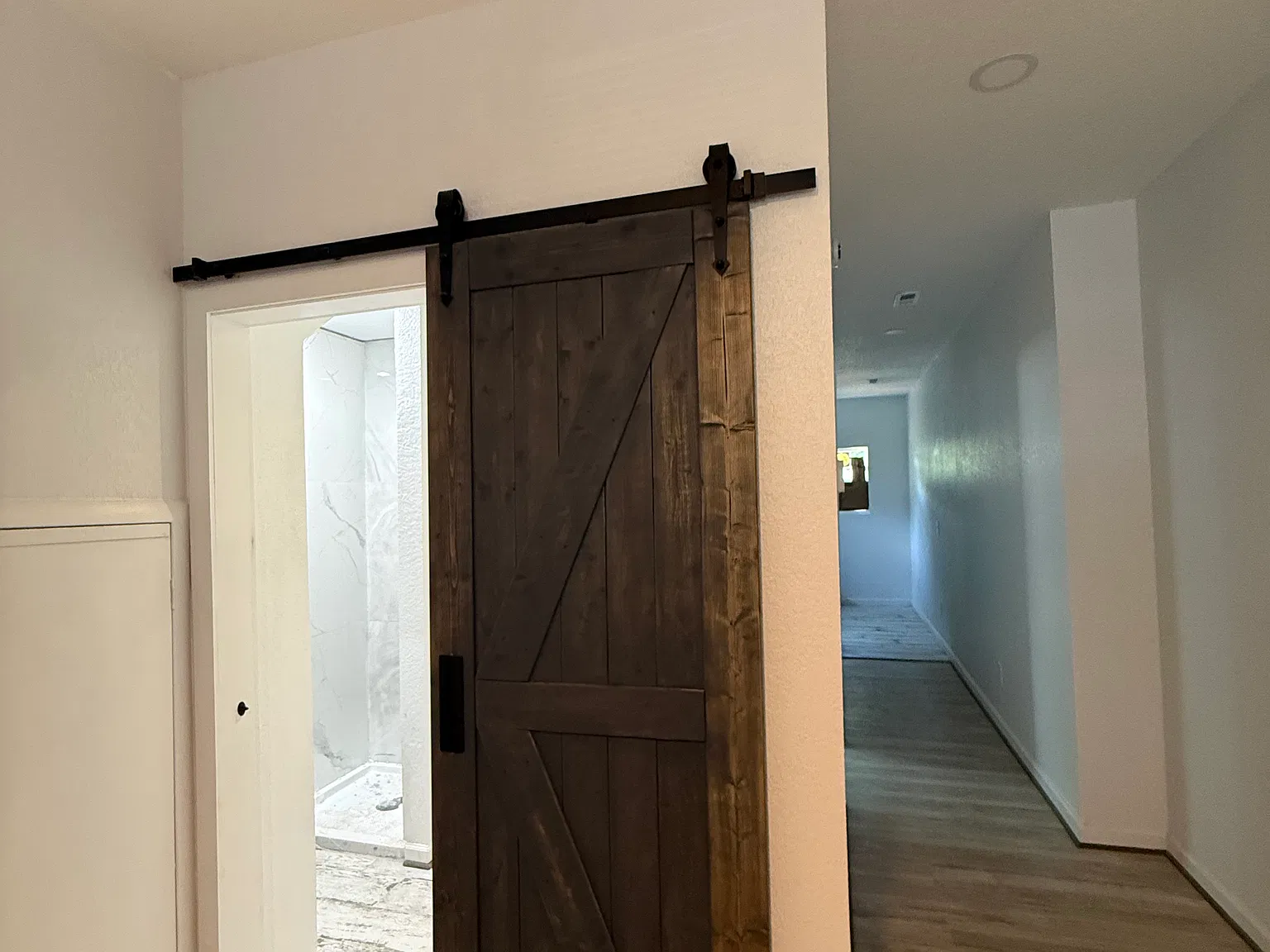 3 bed, 1400 sqft, $2,560 — Photo 4