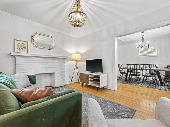 4th image of 2005 East Beverly ROAD