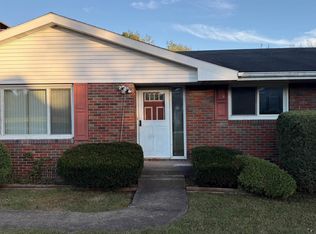 126 Iris Ln, Wheeling, WV 26003