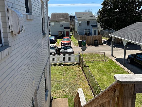 5th image of 1311 Wallace St