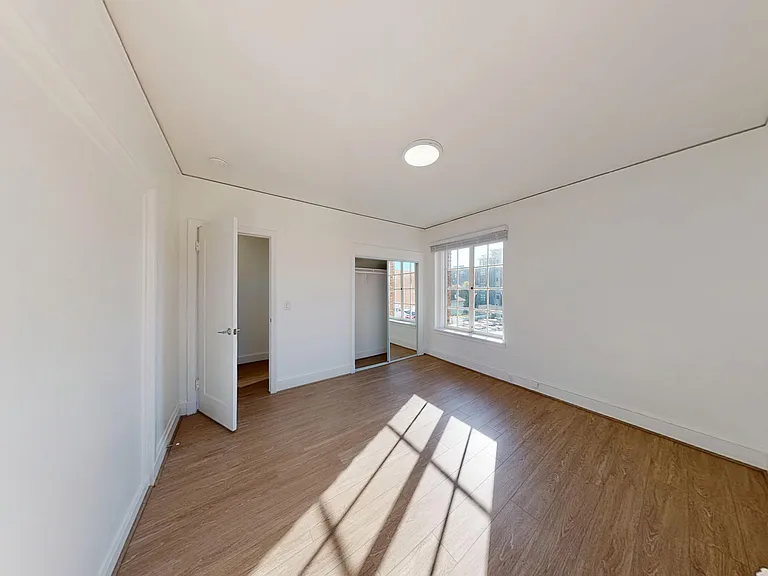 2500 Durant Avenue — Photo 31