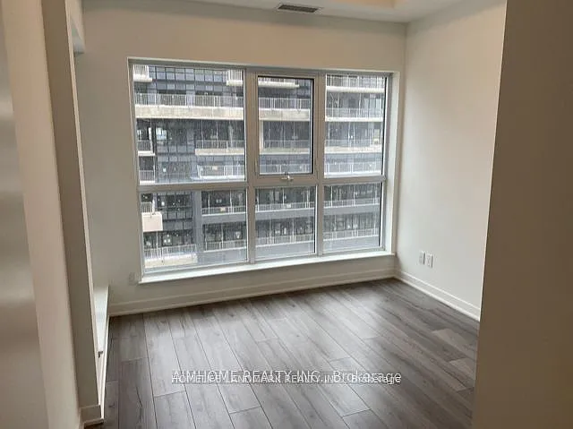 405 Dundas St W #520 — Photo 6