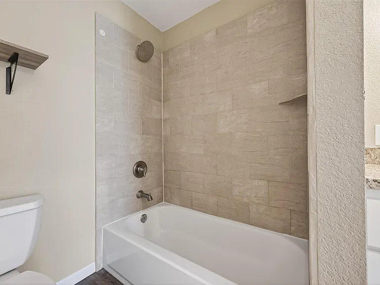 1708 Sycamore Ave — Photo 26