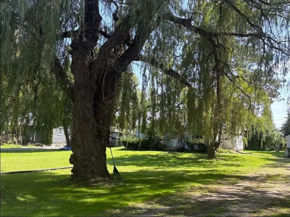 8311 7 Mile ROAD, Caledonia, WI 53108