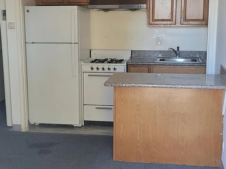 1213 San Pablo Ave #102 — Photo 2