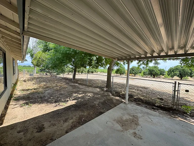 21293 E American Ave — Photo 18