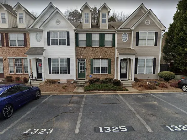 1325 Penhurst Dr, Lawrenceville, GA 30043