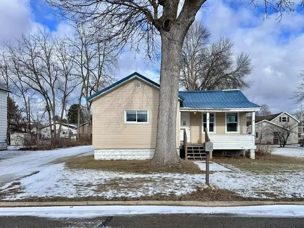 145 Bridge St, Oconto, WI 54153