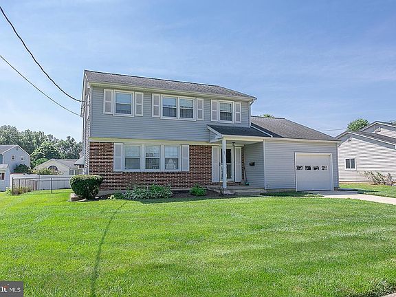 3rd image of 237 Borton Dr