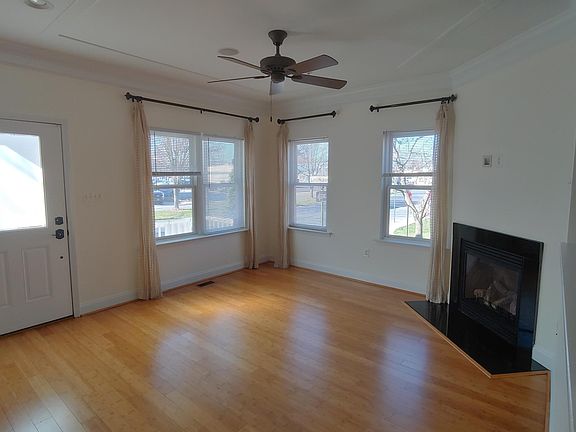 3rd image of 620 N Bentz St