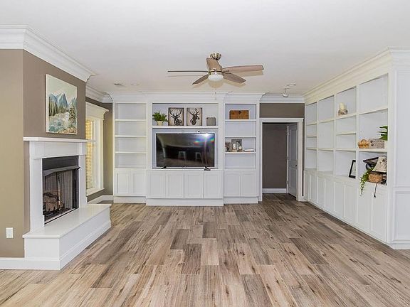 3rd image of 17429 Rising Fawn Rd