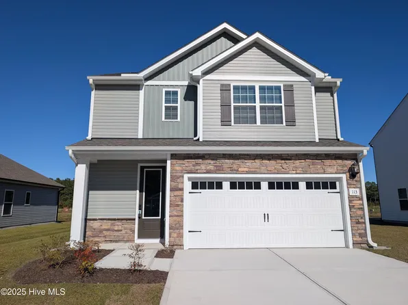 113 Umbrella Palm Drive, Hampstead, NC 28443