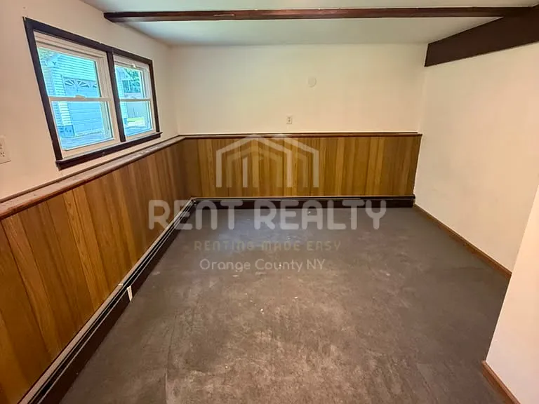 12 Round Lake Ave — Photo 8