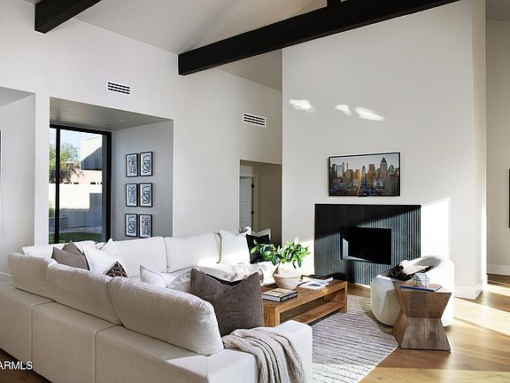 2nd image of 8502 E VISTA BONITA Drive