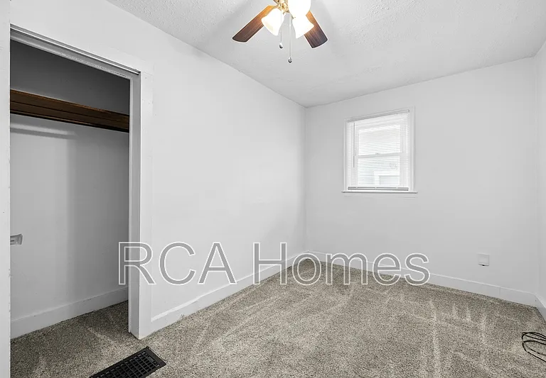 901 N Linwood Ave — Photo 8