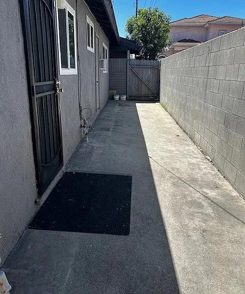 8036 Whitmore St — Photo 18