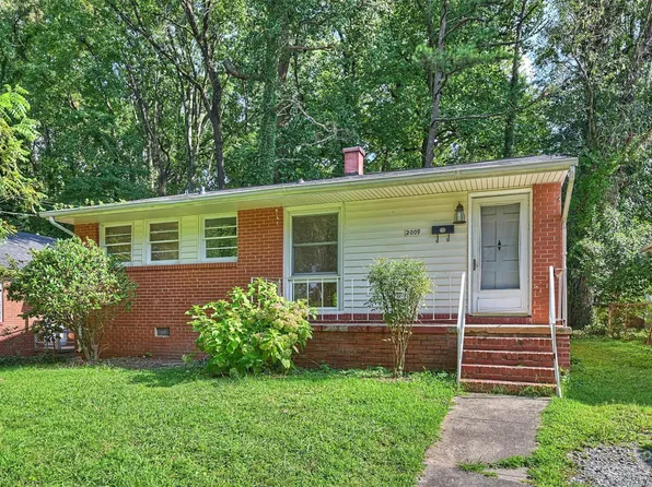 2009 Saint Mark St, Charlotte, NC 28216