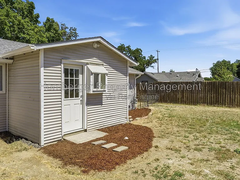 1111 W Central Ave — Photo 21