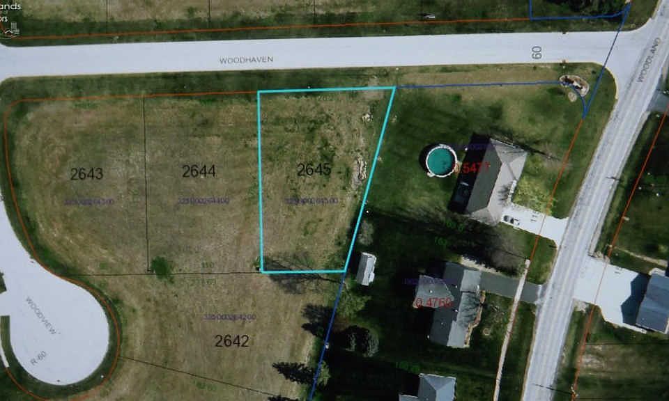 1st image of 120 Woodhaven Cres