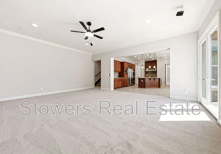 3315 Ashbourne Cir — Photo 29
