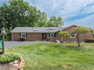370 Clareridge Ln, Dayton, OH 45458