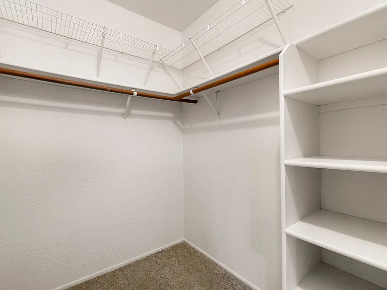 Amanda Place Apartments — Photo 73