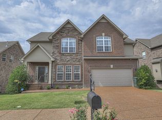 6634 Sunnywood Dr, Nashville, TN 37211
