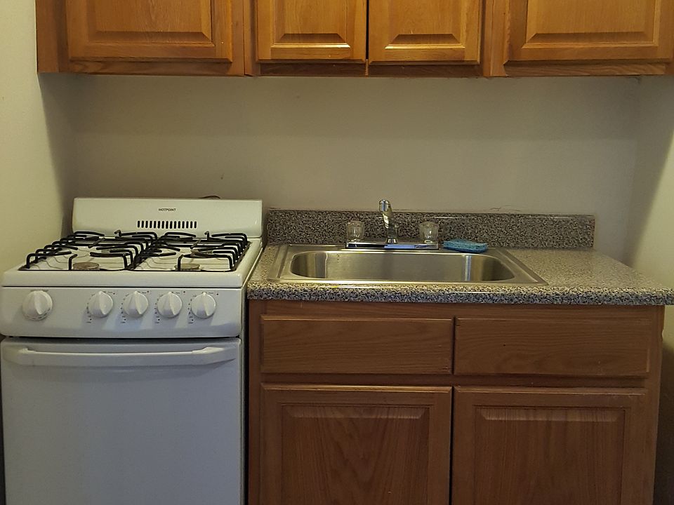 2nd image of 110 Lenox Rd APT 6A