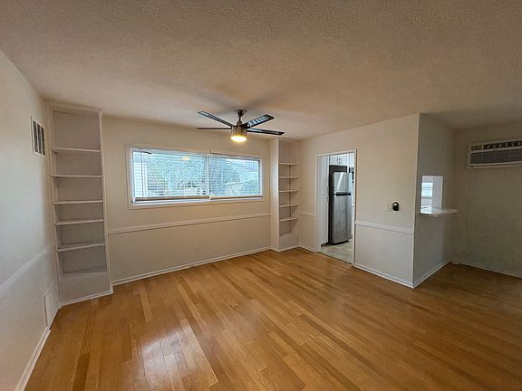 5th image of 11622 Gorham Ave APT 5