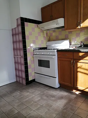 Rented by City Connections Realty | media 11