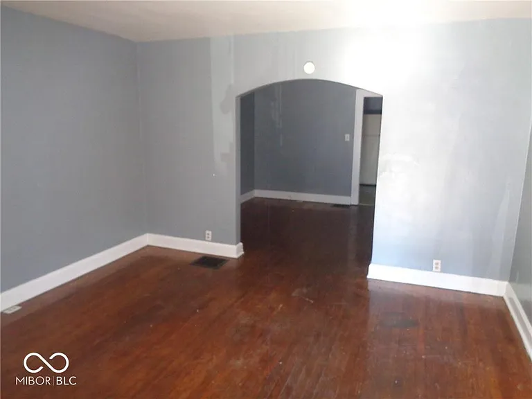 810 N Bradley Ave #0 — Photo 5
