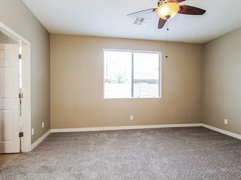 2534 W Beverly Rd — Photo 7