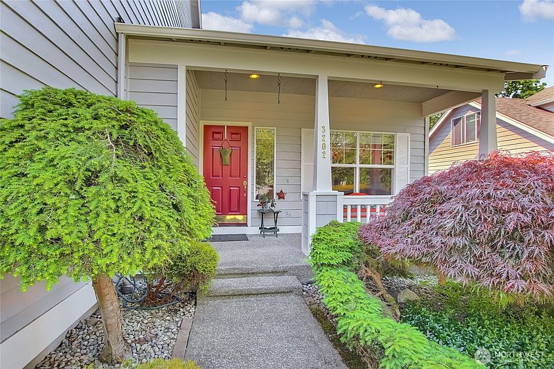 5th image of 3202 Parkside Circle NE