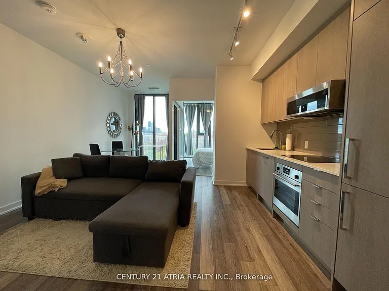 250 Lawrence Ave W #709 — Photo 2