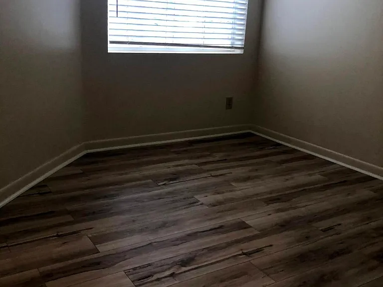 1371 Cottonwood Cir — Photo 17