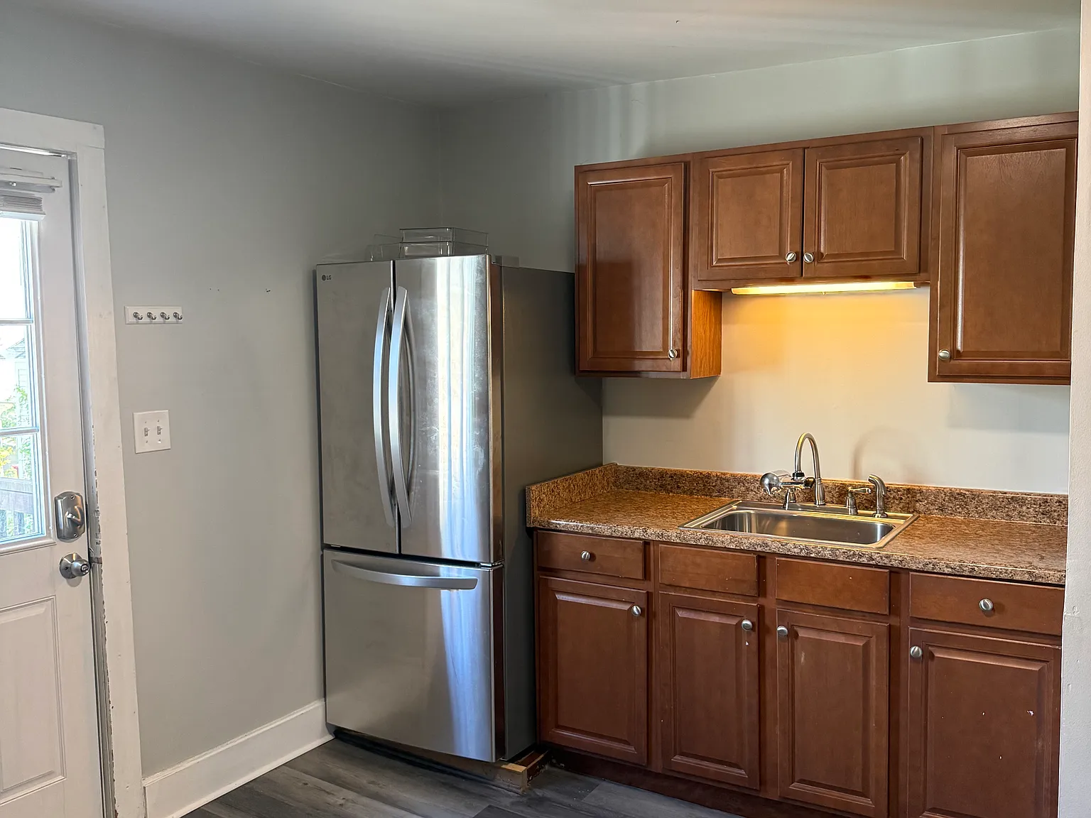 2 bed, 763 sqft, $1,900 — Photo 2