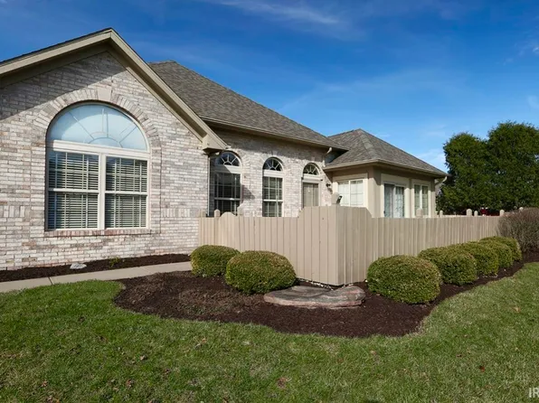 5234 Coventry Ln, Fort Wayne, IN 46804