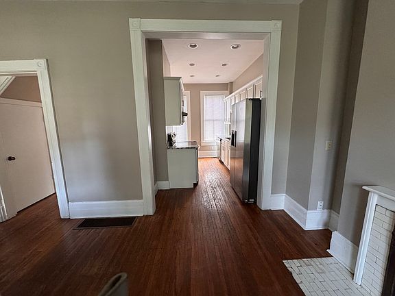 5th image of 111 W 2nd Ave #107
