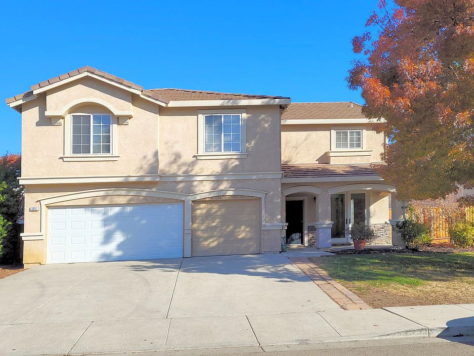 1st image of 3851 Warbler Dr