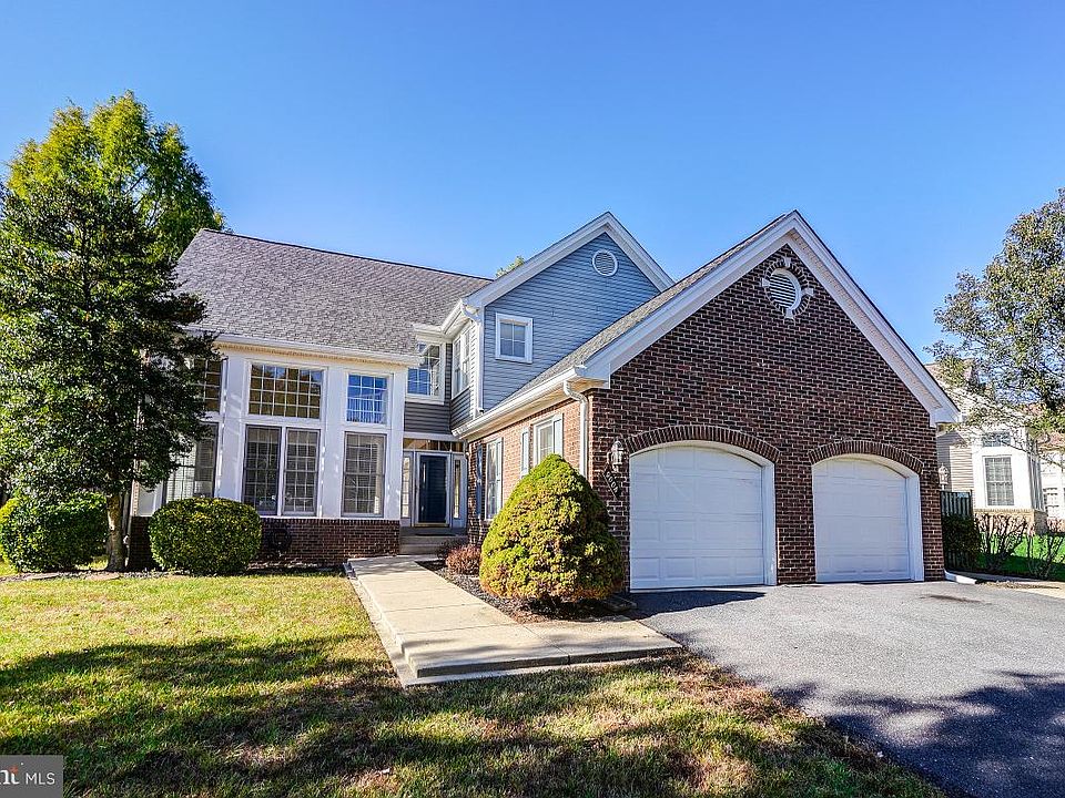 1st image of 9004 Brae Brooke Dr