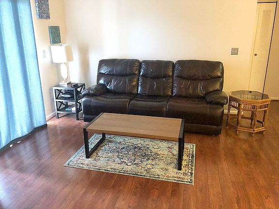 2nd image of 6952 SW 39th St APT 303C