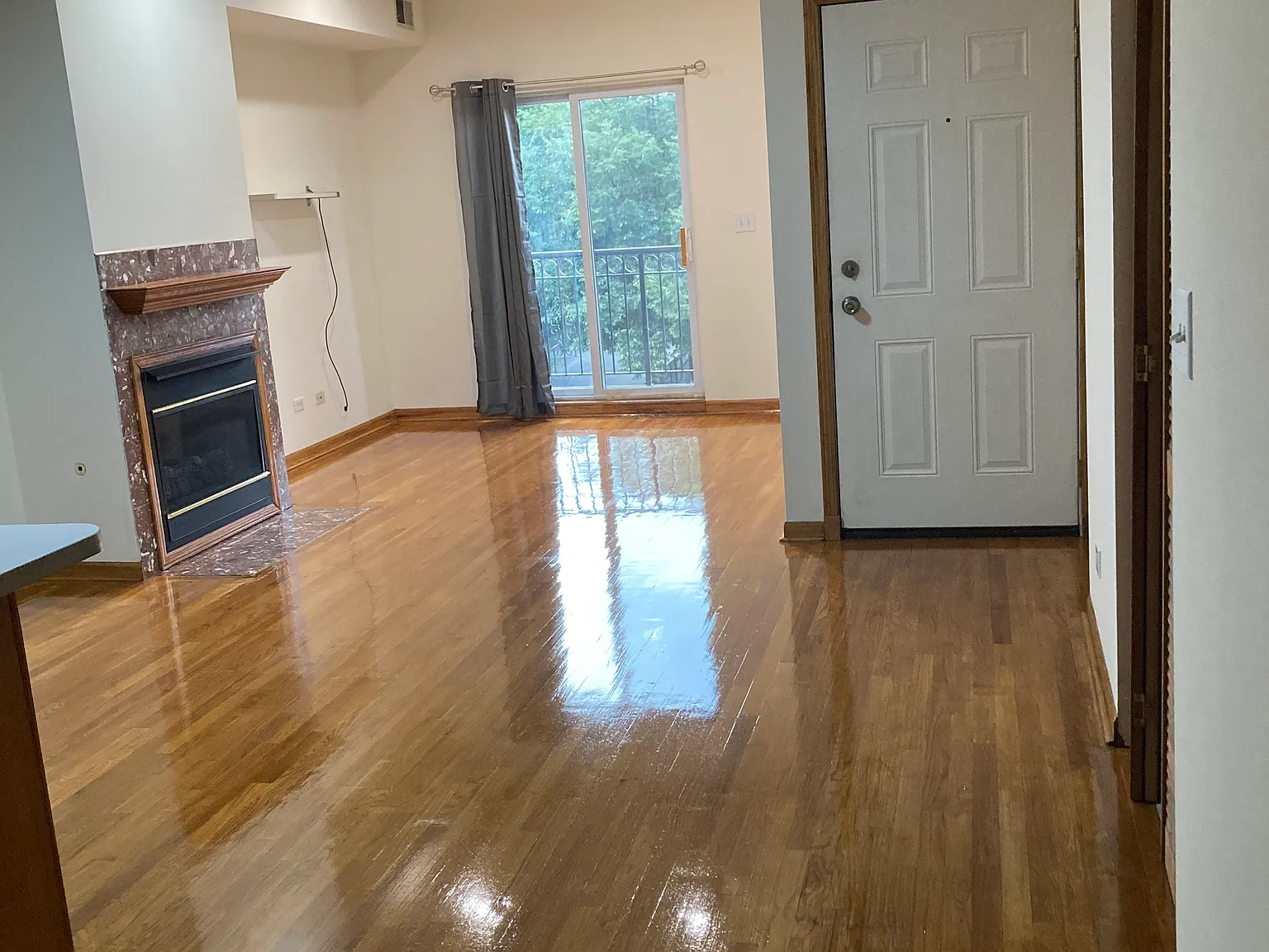 2 bed, $2,600 — Photo 4