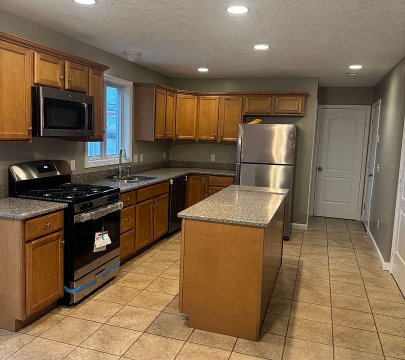 1st image of 13-15 Westwood Dr #13