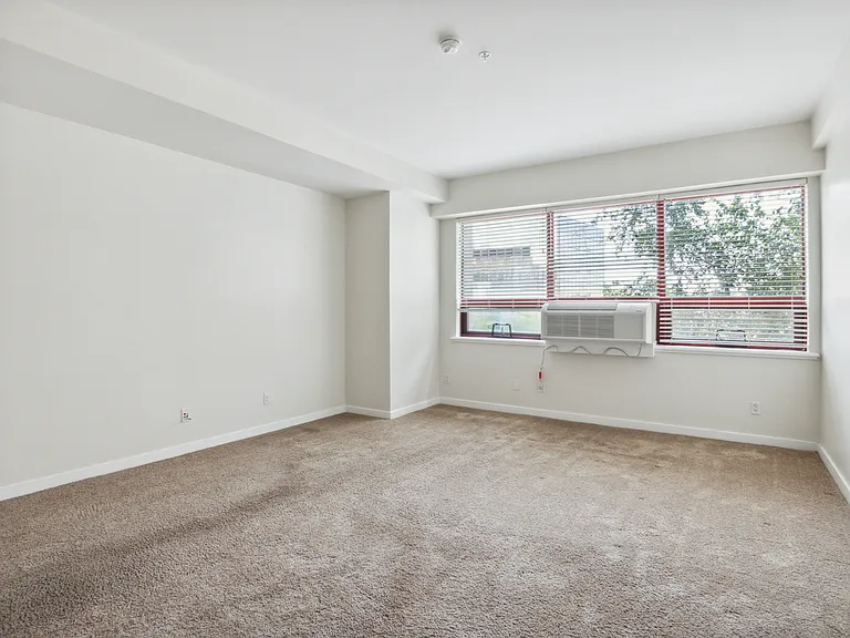 111 Prospect St — Photo 13