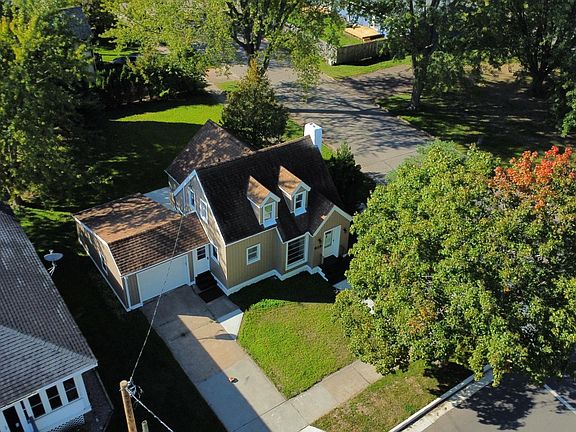 5th image of 919 7th Ave