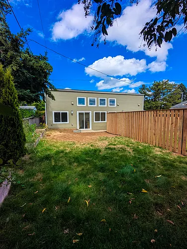 15437 SE Stephens Ct #B Photo 1 15437 SE Stephens Ct #B Photo 1