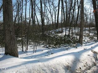 Henderson Rd, Cornwall Bridge, CT 06754