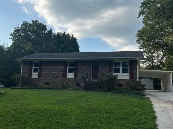 203 Carlton Dr, Spartanburg, SC 29302