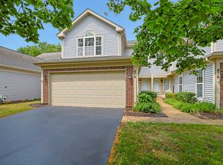 874 Dandridge Ct, Elgin, IL 60120